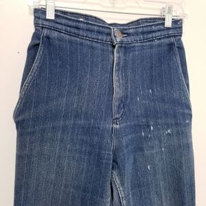 Vintage Wrangler Women's High Waisted Blue Jeans